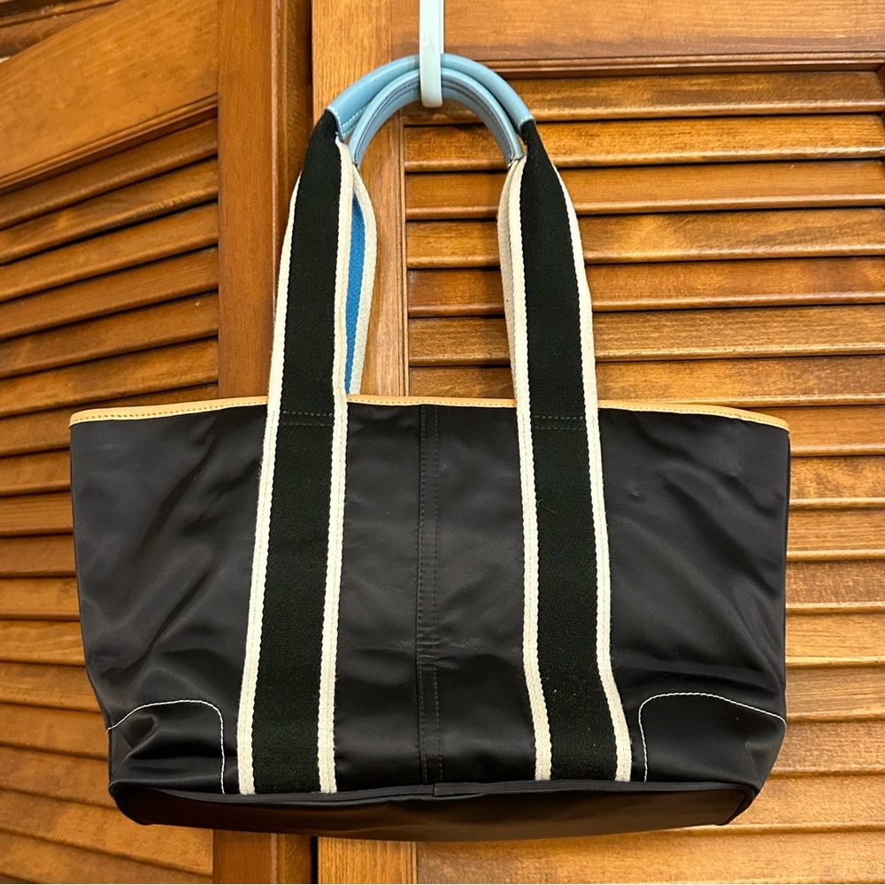EUC Coach Hampton small tote, nylon with leather trim and silver hardware - Picture 2 of 11